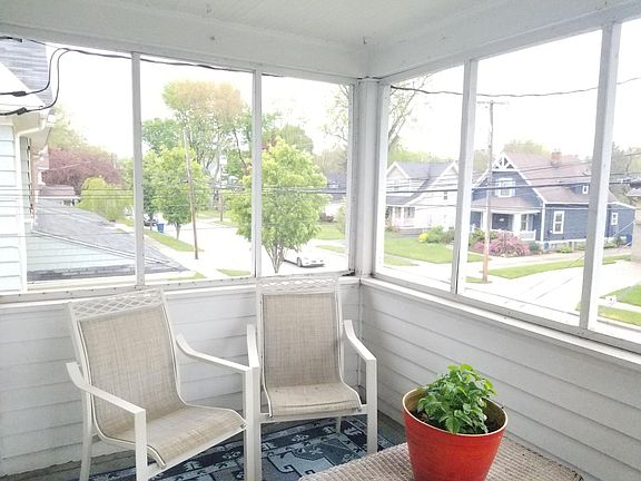 Private screened-in porch.