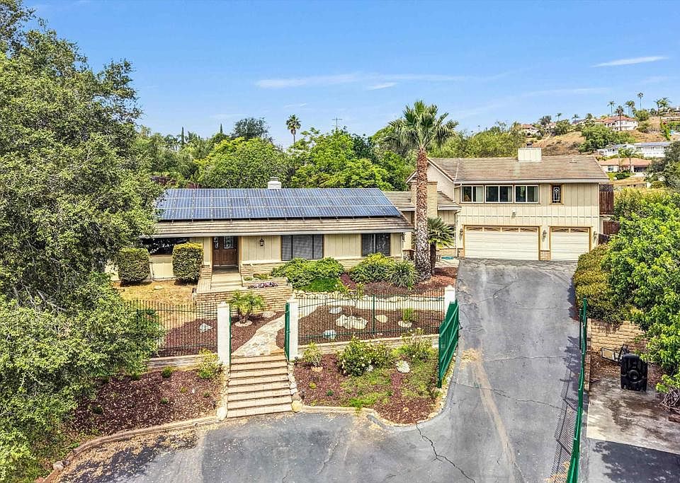 1st image of 3056 Overhill Dr