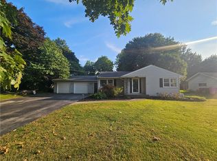 1069 Klem Rd, Webster, NY 14580