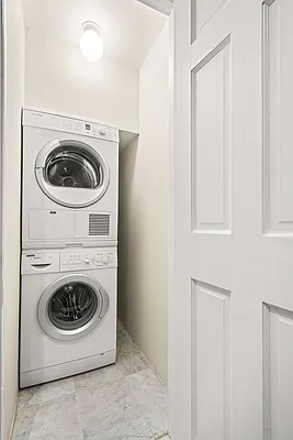 Rented by Cooper & Cooper Real Estate | media 21