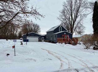 W7643 Poplar Rd, Shawano, WI 54166