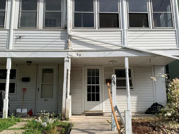 69 W Ridge St, Nesquehoning, PA 18240