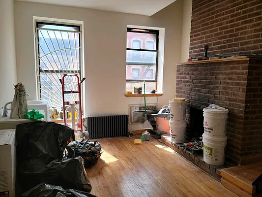 Rented by Chartwell Manhattan Realty | media 17