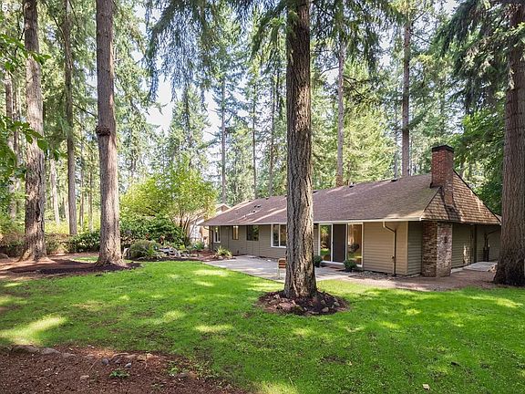 3rd image of 18581 Timbergrove Ct