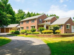 781B Salem End Rd, Framingham, MA 01702