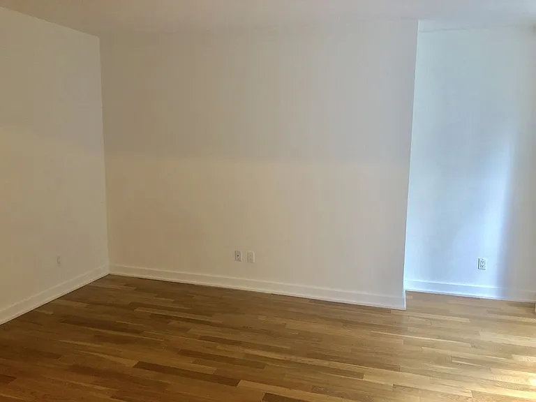 885 6th Ave #11A — Photo 6