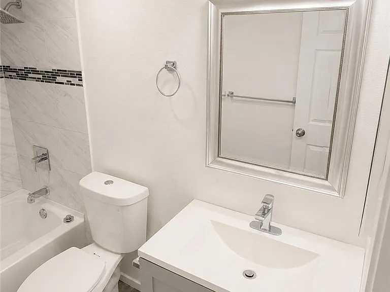5354 E Lake Mead Blvd #B — Photo 10