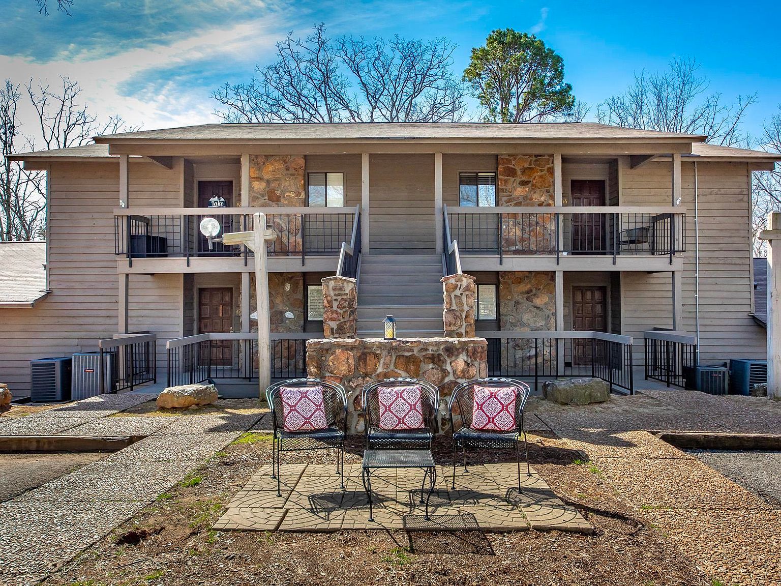 4205 Southwind Loop