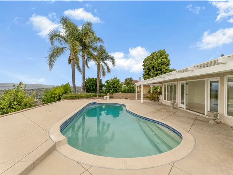 2506 Sapra St — Photo 22