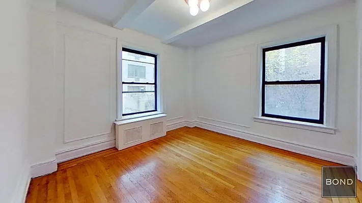 Rented by Bond New York | media 6