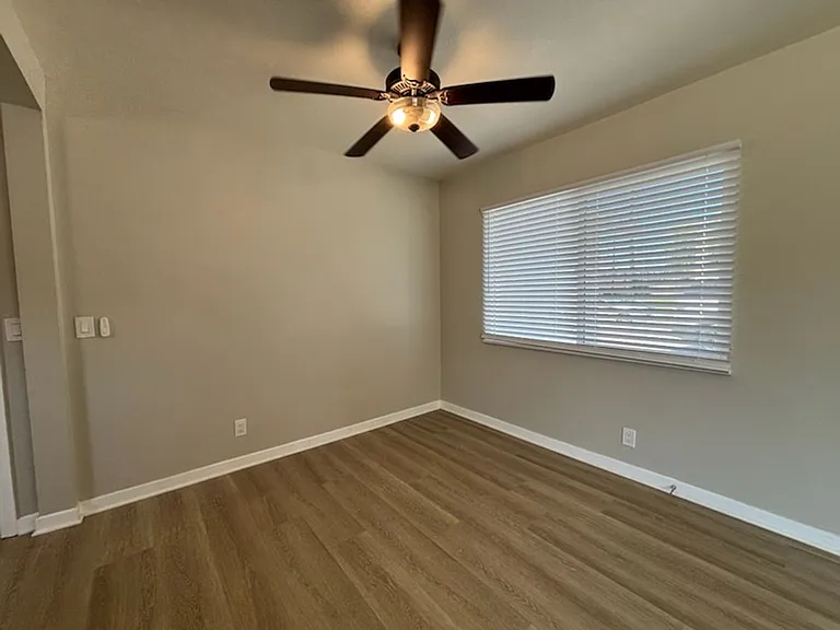 1790 W Linden St #1 — Photo 4