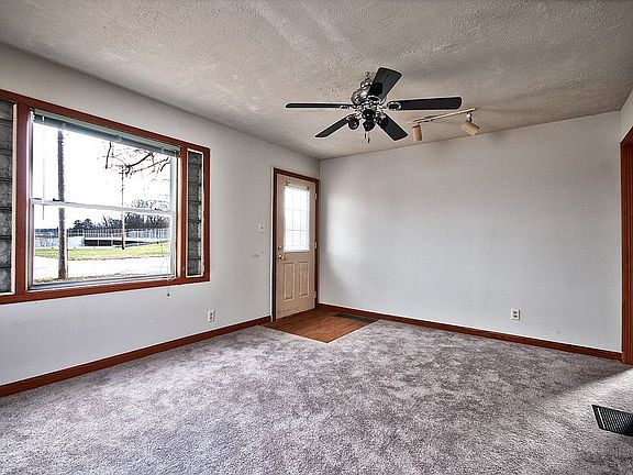 4th image of 309 Capital Ave