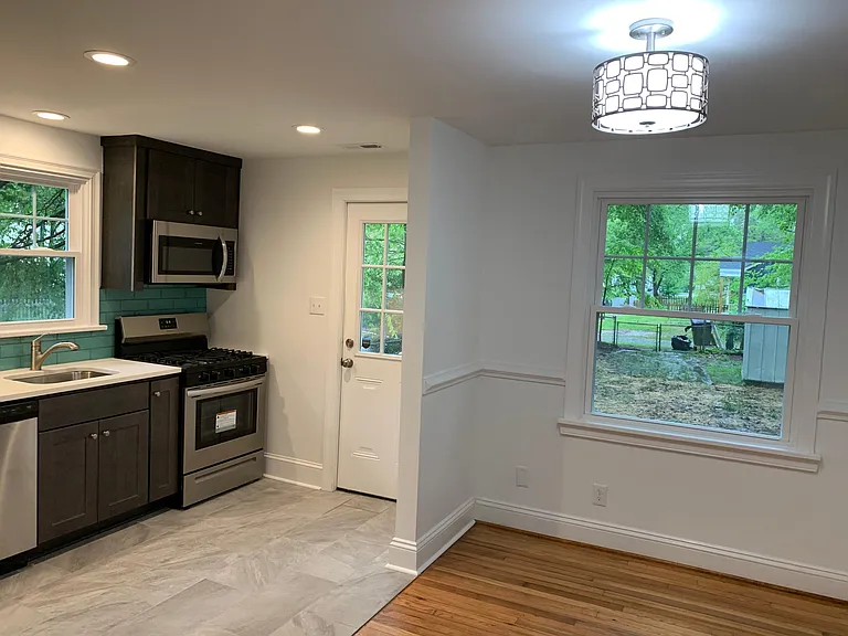 5005 Pine Crest Ave — Photo 8