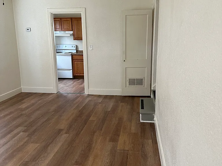 1104 Calapooia St SW #1108 — Photo 4