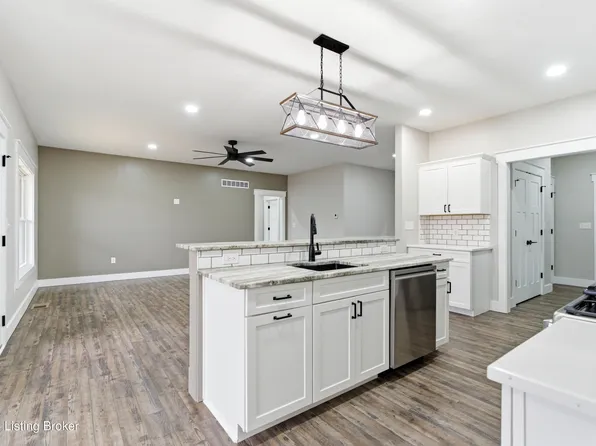 3054 Barlows Brook Rd, Shelbyville, KY 40065