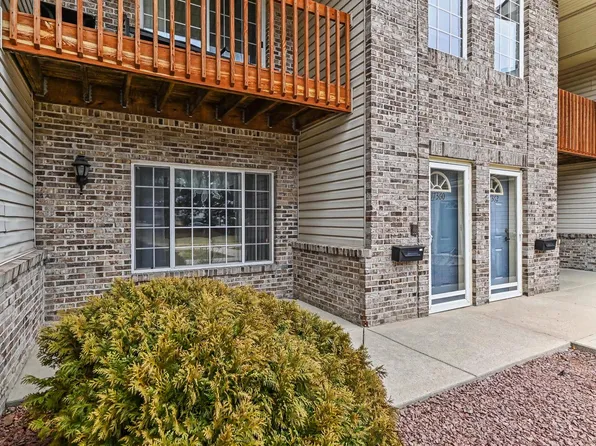 17360 W Lincoln AVENUE, New Berlin, WI 53146