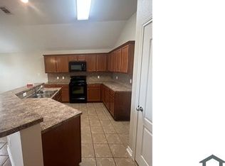 6956 Saga Dr, Flint, TX 75762