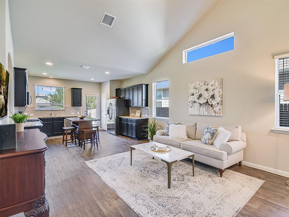 1st image of 1513 Gropius Ln #27A