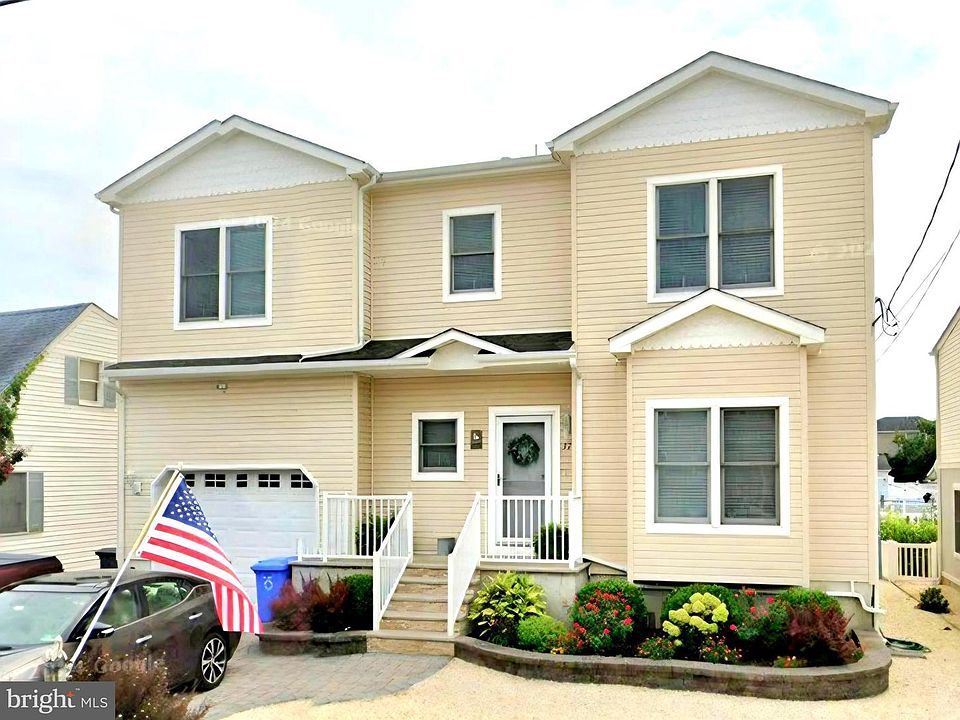 1st image of 37 Frank Dr