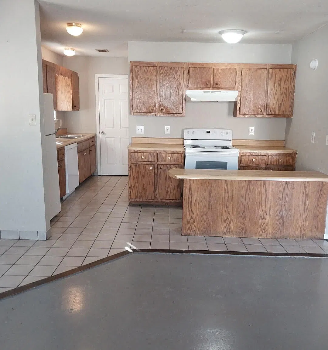 1610 Auburn Place — Photo 1