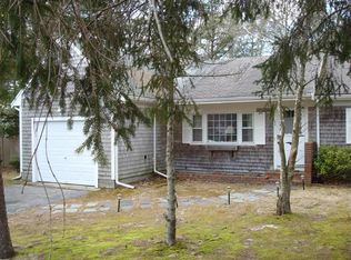 50 Acorn Dr, Osterville, MA 02655