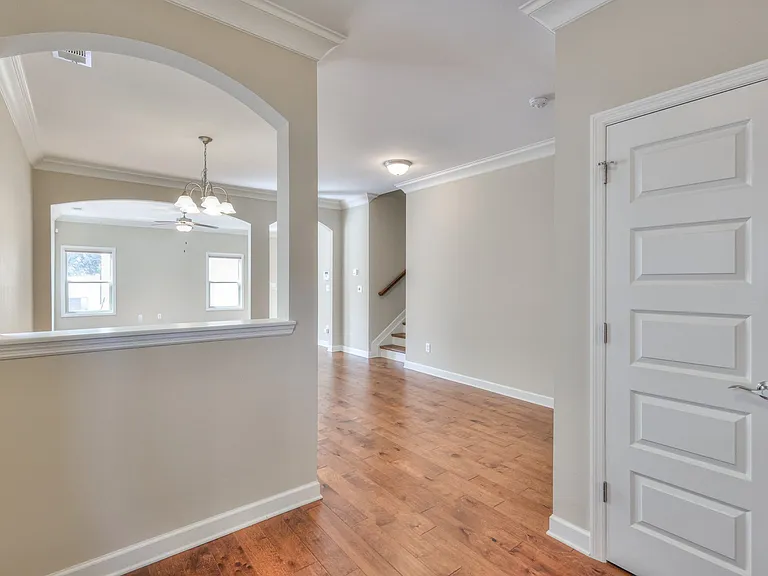 2240 Cason Ln — Photo 4