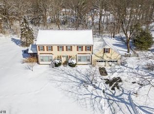 5 Halstead Rd, Mendham, NJ 07945
