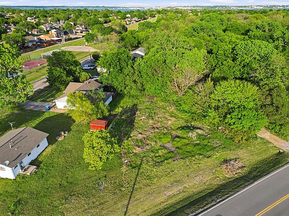 2nd image of 2514 Chiesa Rd