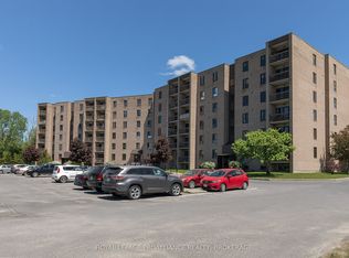 358 Queen Mary Rd #609, Kingston, ON K7M 7E8