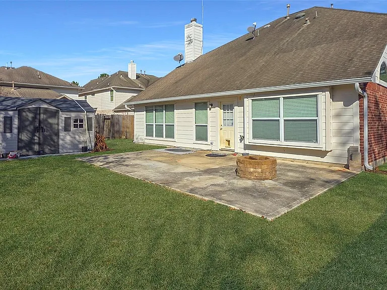 2202 Drake Falls Dr — Photo 38