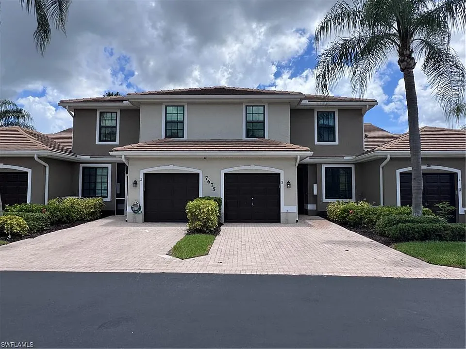 7675 Meadow Lakes Dr #1203