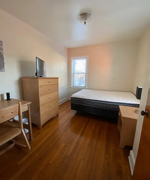 522 W 3rd St #2E — Photo 1