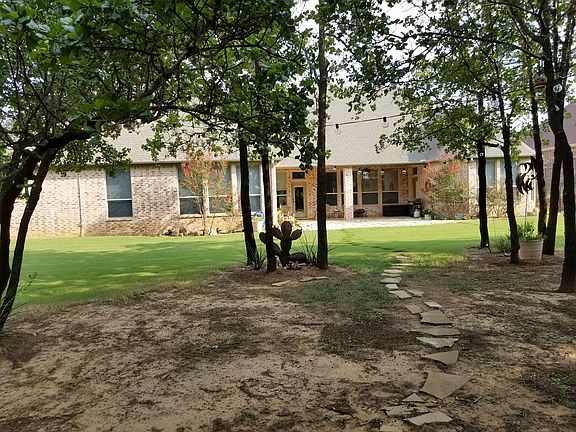 3rd image of 7333 Hinton Dr