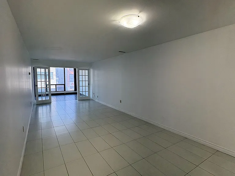 603 Gerrard St E #2 — Photo 6