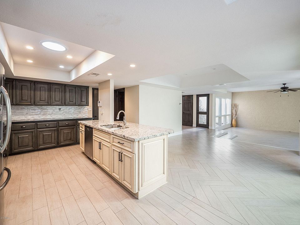 1st image of 8100 E Via Del Vencino