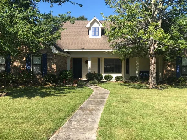 16 Scarlet Dr, Columbus, MS 39705