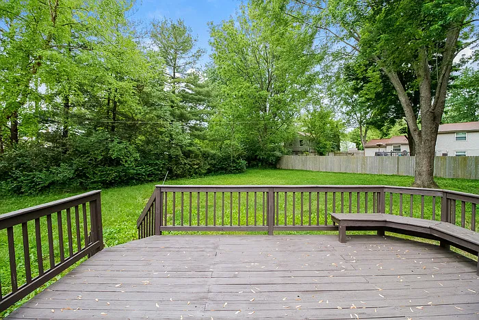 608 Jeffery Ct — Photo 9