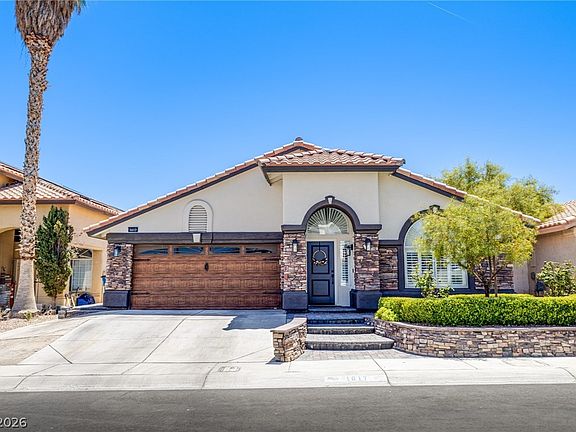 3rd image of 1617 Blanco Dr