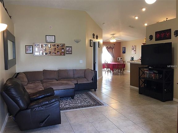 2nd image of 844 Brightview Dr