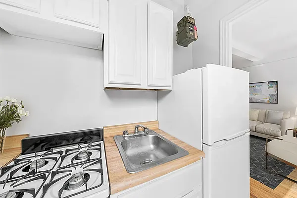 Rented by Vector New York, LLC | media 6