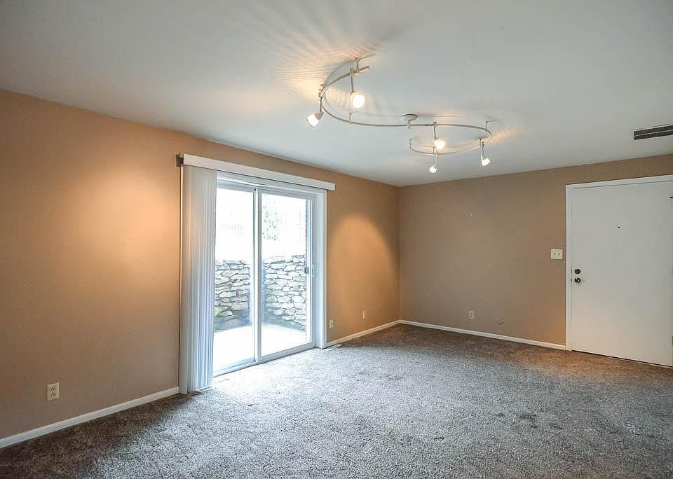 1st image of 4430 Jarboe St APT 1