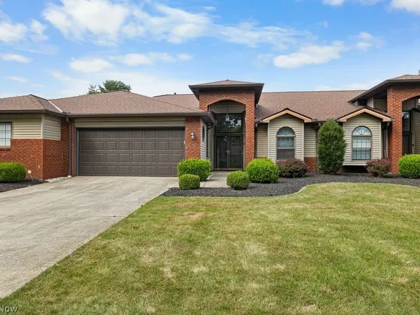 5243 Parkhurst Dr, Sheffield Village, OH 44054