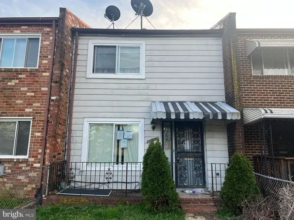 1325 Barnaby Ter SE, Washington, DC 20032