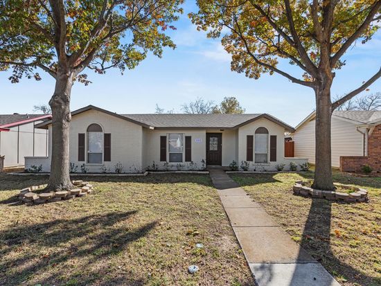 900 Wandering Way Dr, Allen, TX 75002