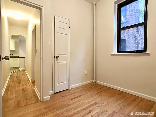 Rented by Sovereign Associates | media 12