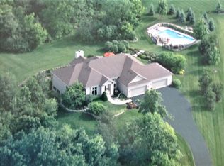 11108 Morning Dove Ln, Spring Grove, IL 60081