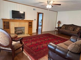 300 N 6th St, Canadian, TX 79014