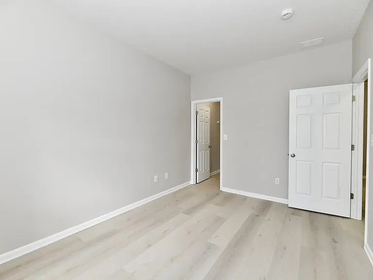 10416 Platinum Dr — Photo 7