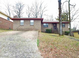 12 Greycourt Cir, N Little Rock, AR 72118