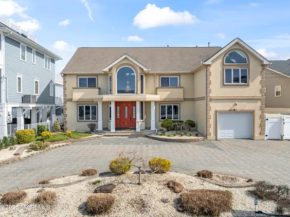 1866 Ensign Court, Toms River, NJ 08753